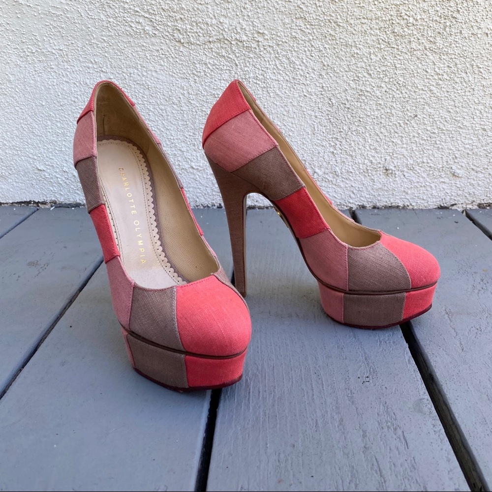 Charlotte Olympia 35.5 Priscilla Platform Pump 5.5 - Picture 3 of 8
